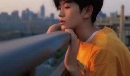 娱乐吃瓜的头像男生真人