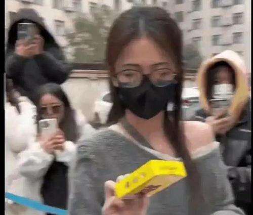 新鲜娱乐八卦圈吃瓜视频,吃瓜视频带你领略新鲜八卦风云