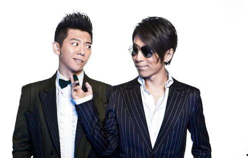 娱乐圈的吃瓜影帝啃书,娱乐圈瓜田里的知识达人